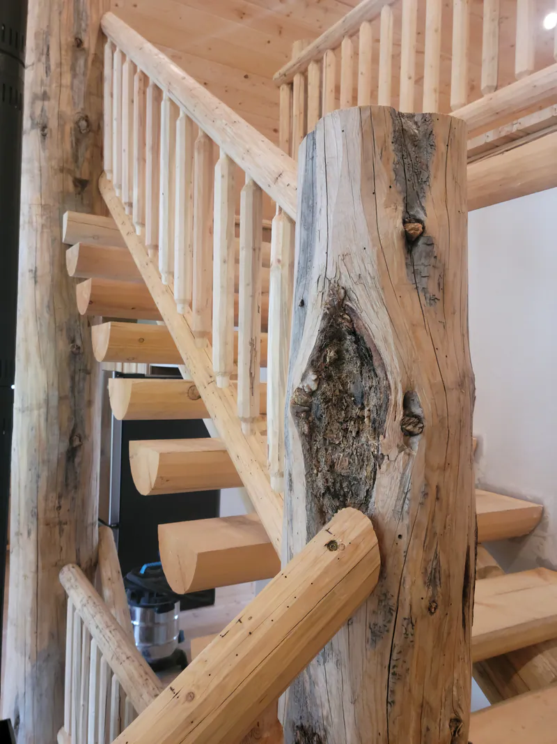 Crafted log railings in the Montana Luxury Log Cabin